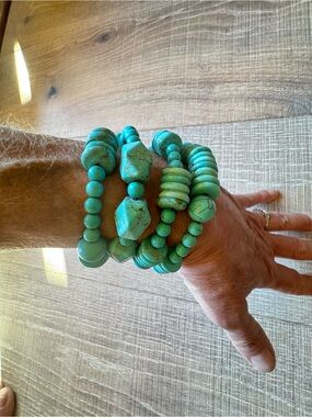 Anglo artist made Turquoise memory wire bracelet